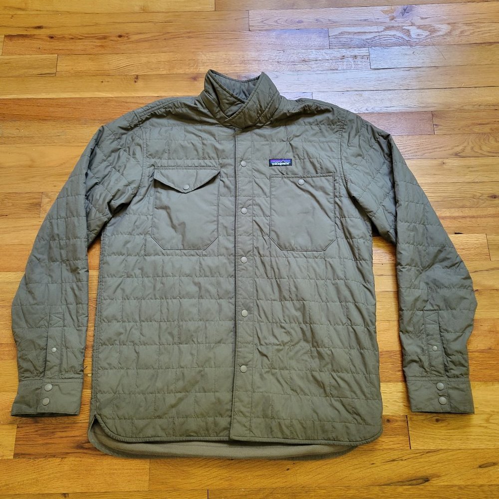 Patagonia Men's Reversible Lightweight Jacket Green, Size Medium